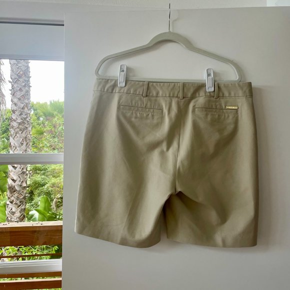 MICHAEL Michael Kors Classic Stretch Twill Cotton Blend Shorts, Size 14 - Picture 4 of 7